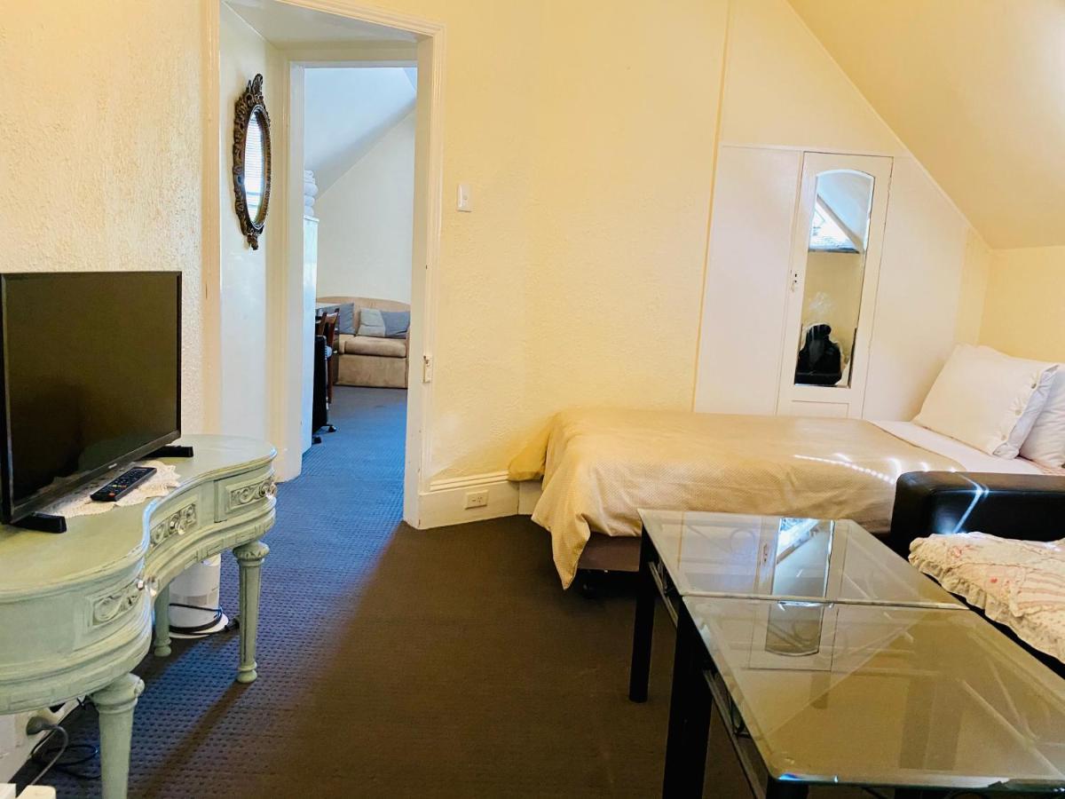 The Mews Motel Launceston Esterno foto