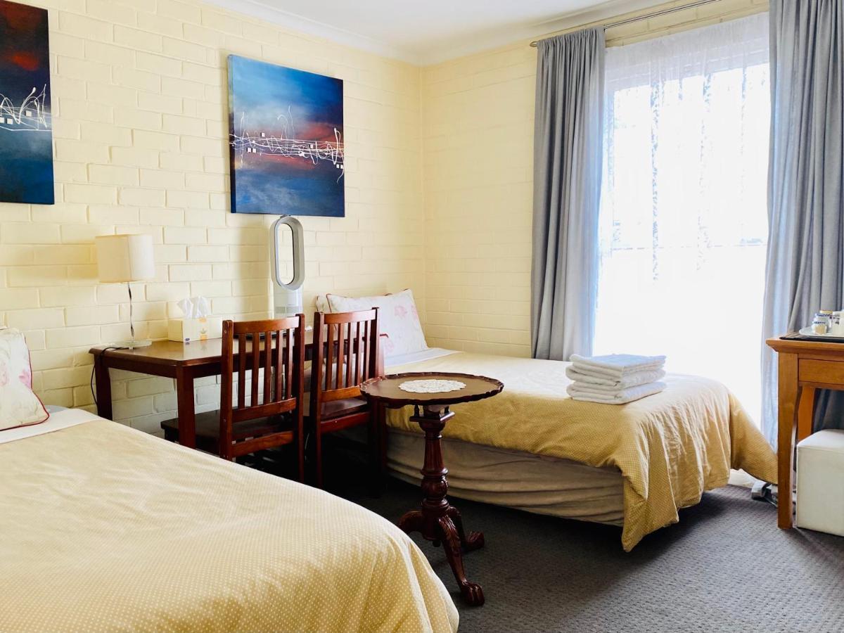 The Mews Motel Launceston Esterno foto